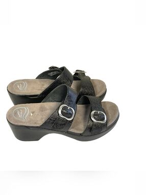 Dansko Sandals Womens 38 7.5-8 Sophie Black Floral Embossed Leather Shoes Buckle